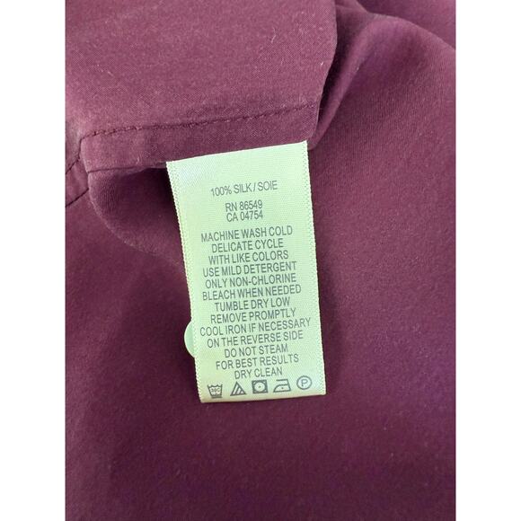 Tommy Bahama 100% Silk Woman’s Button Up Purple Blouse Size Small - Picture 2 of 6